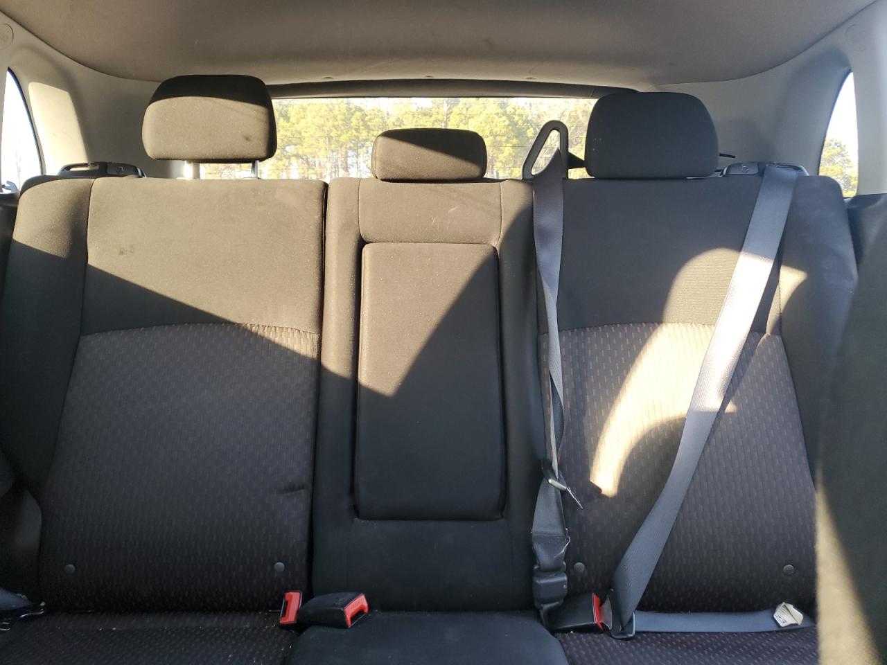 2018 Mitsubishi Outlander - Image 10