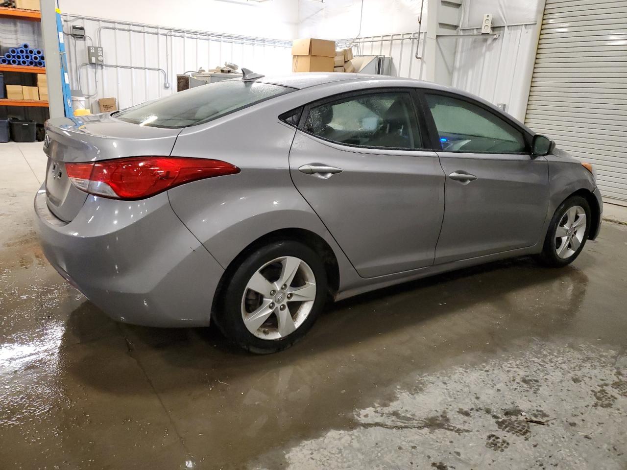2011 Hyundai Elantra - Image 3