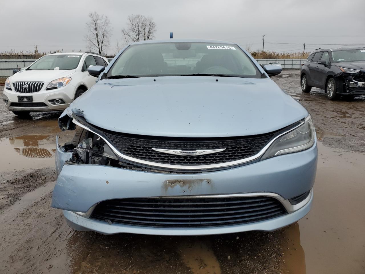 2015 Chrysler 200 - Image 5