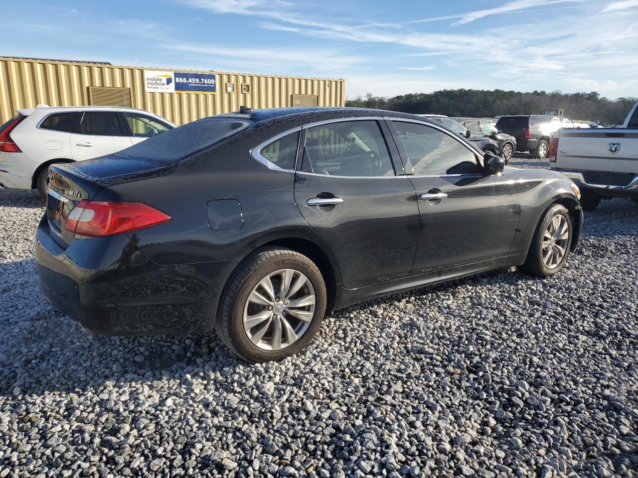 2013 Infiniti M - Image 3
