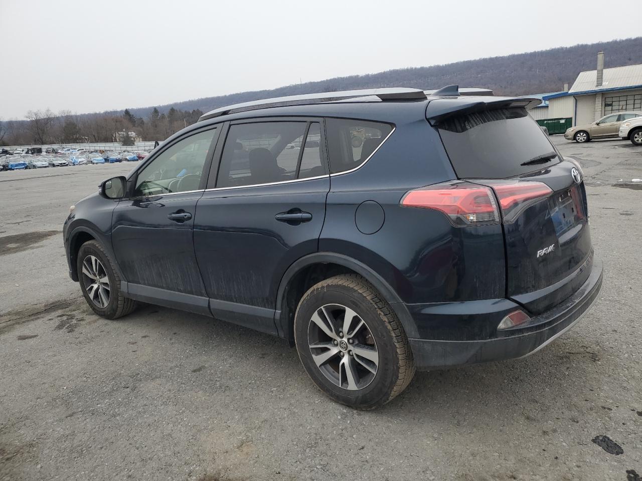 2017 Toyota RAV 4 - Image 2