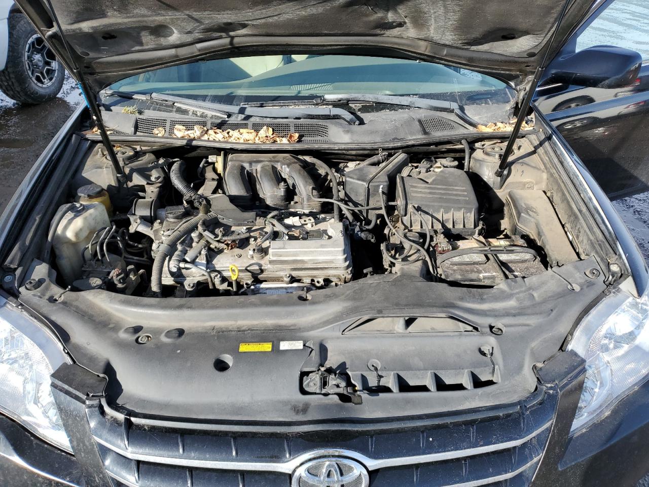 2005 Toyota Avalon - Image 11