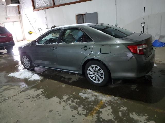 Sedans TOYOTA CAMRY 2014 Zielony