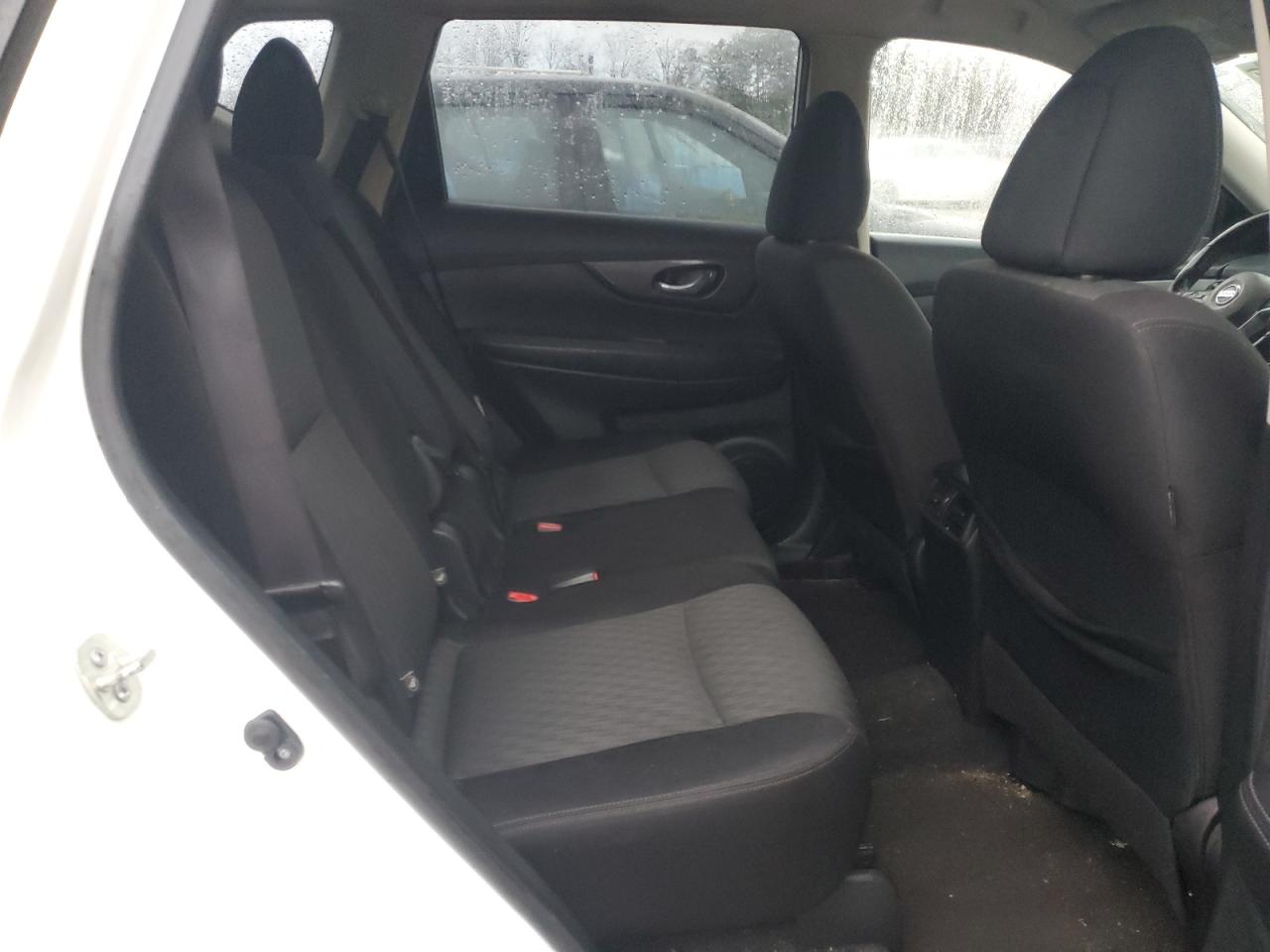 2020 Nissan Rogue - Image 11