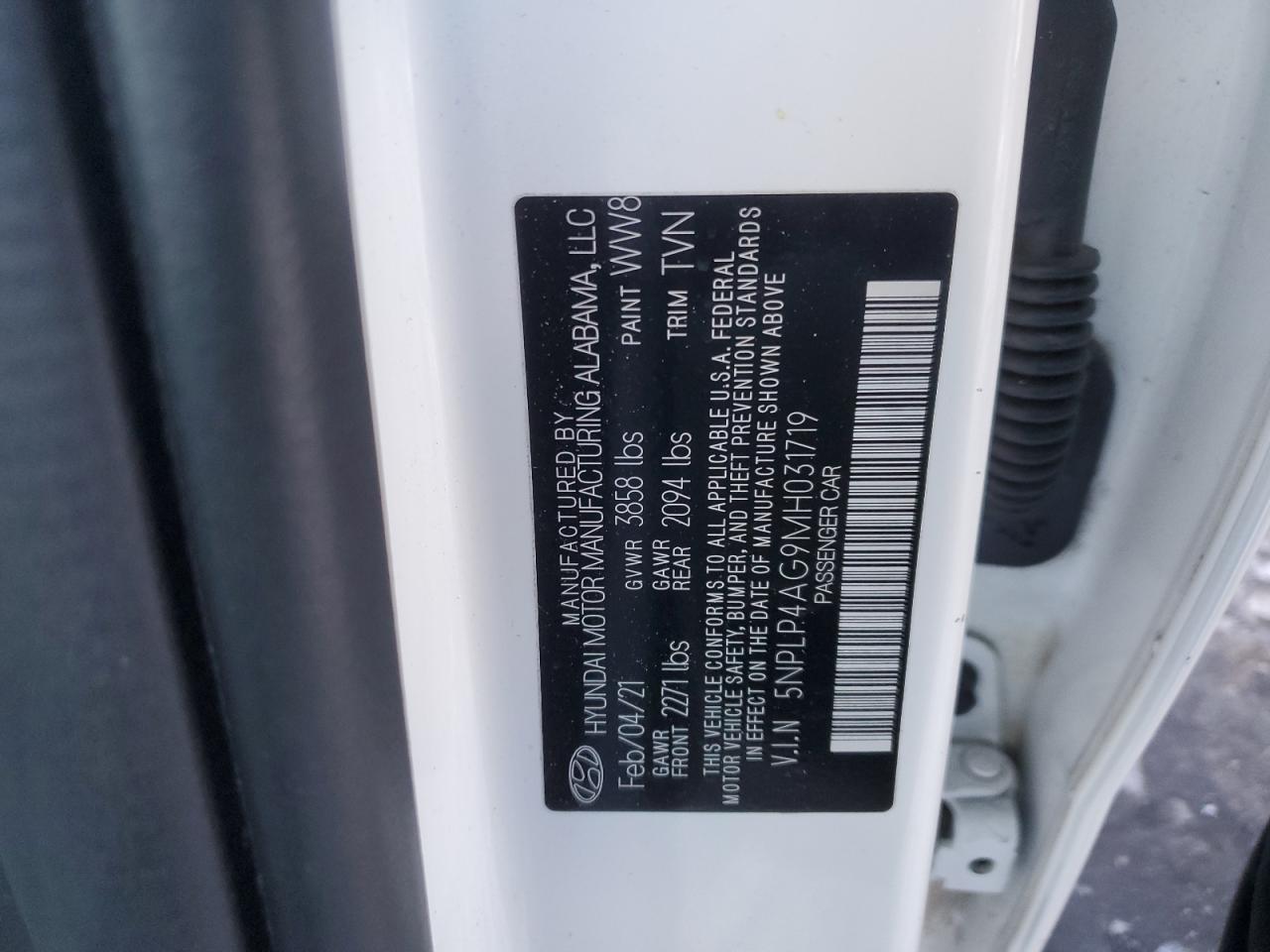 2021 Hyundai Elantra - Image 14