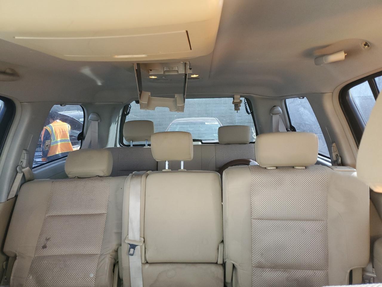 2006 Nissan Armada - Image 10
