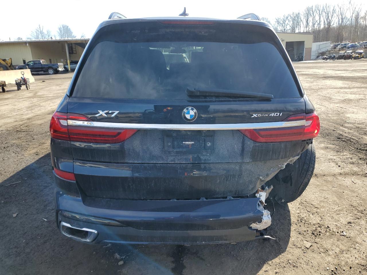 2022 BMW X7 - Image 6