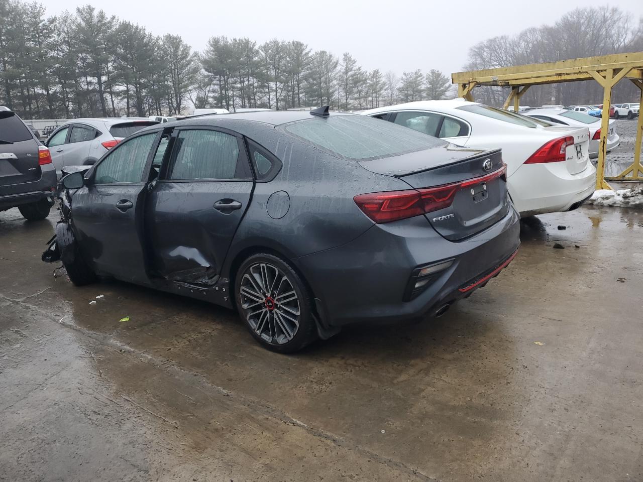 2021 Kia Forte - Image 2