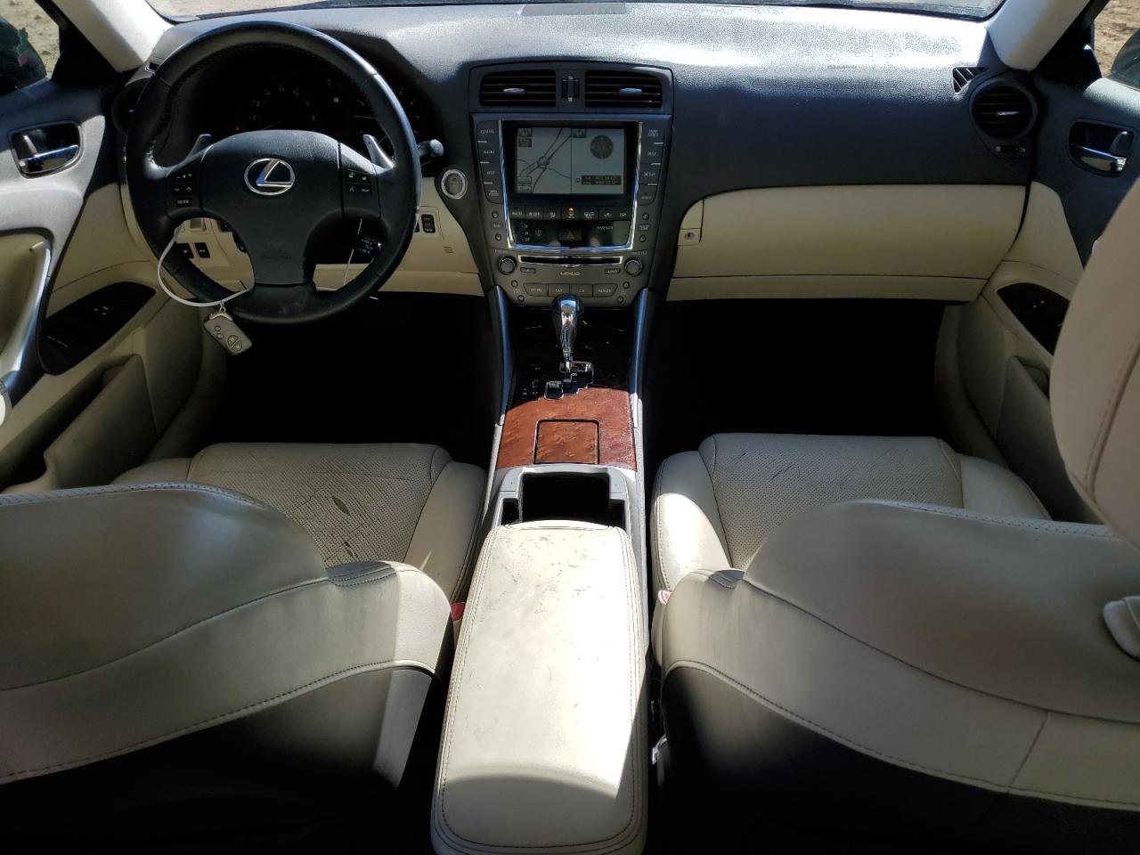 2010 Lexus IS - Image 8