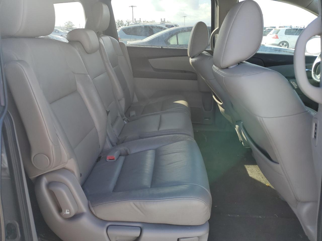 2014 Honda Odyssey - Image 11