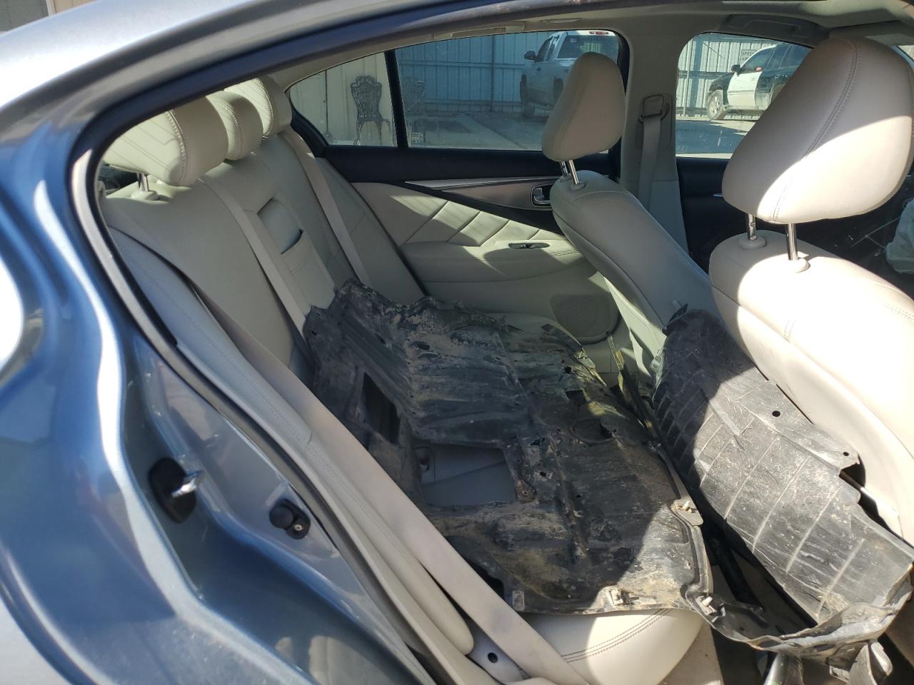 2014 Infiniti Q50 - Image 10