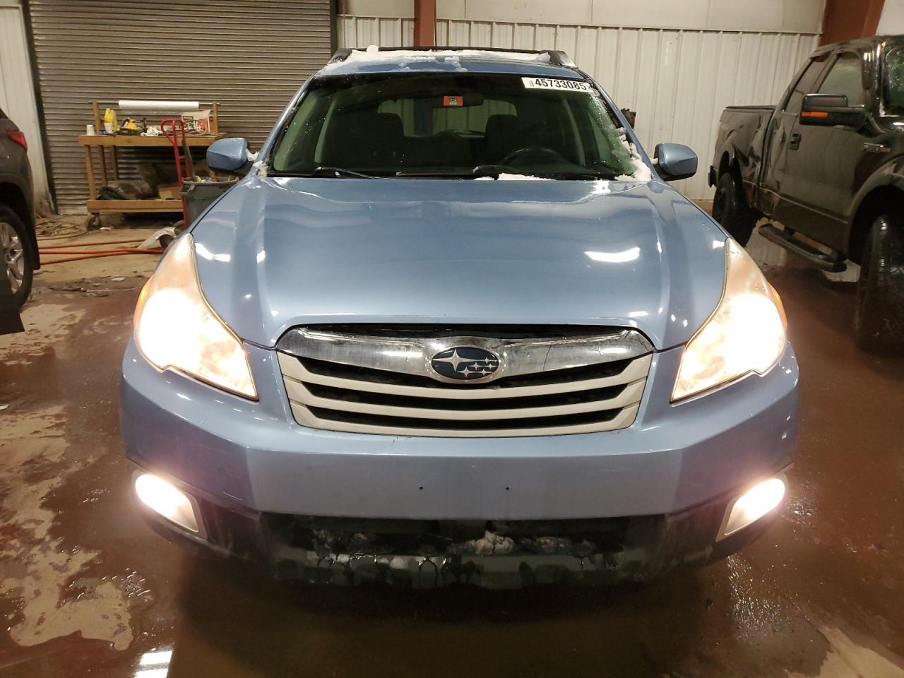 2010 Subaru Outback - Image 5