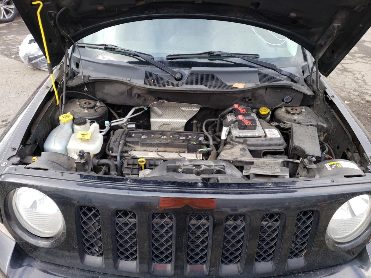 2016 Jeep Liberty (Patriot) - Image 12