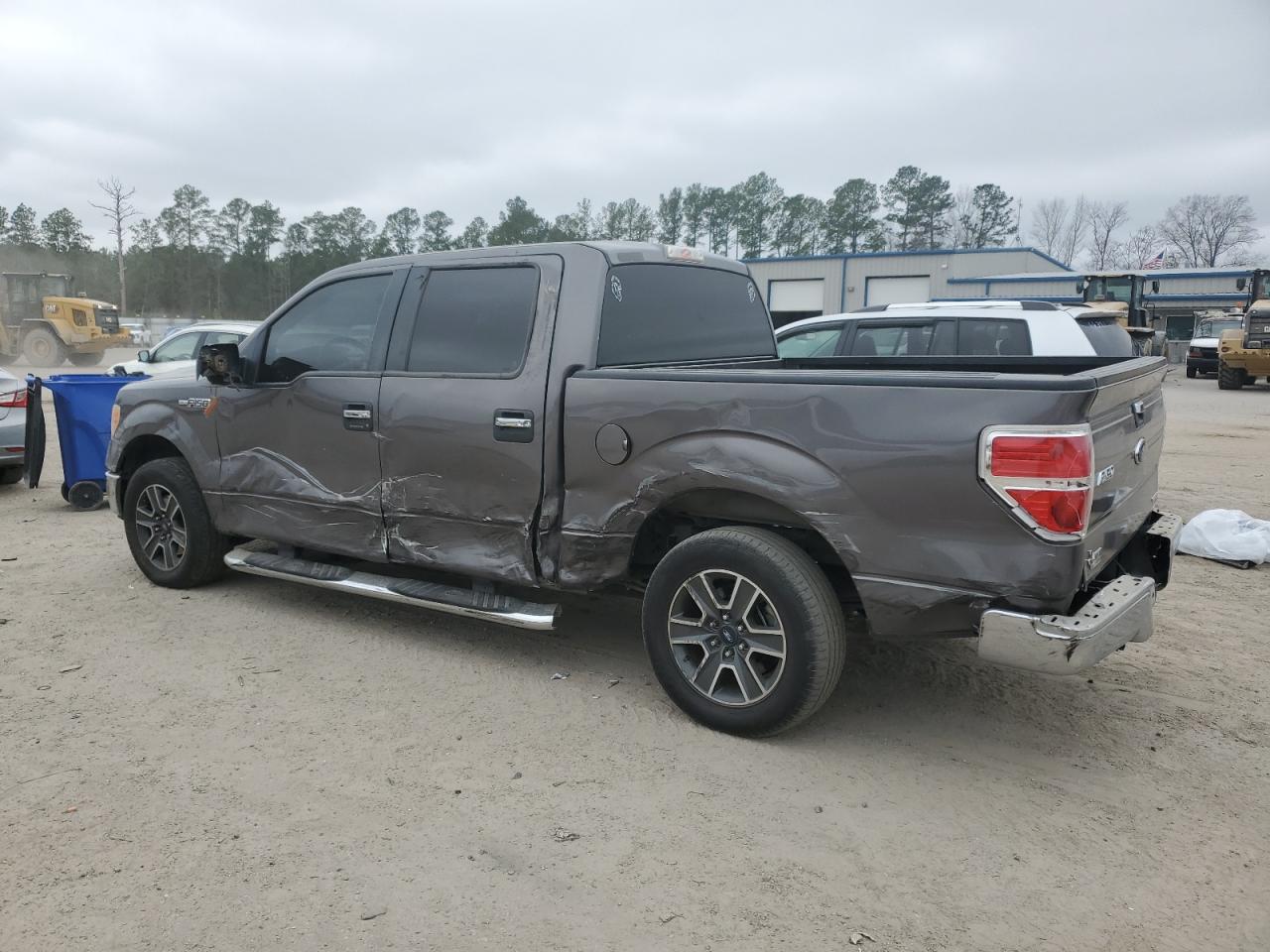 2013 Ford F-150 - Image 2