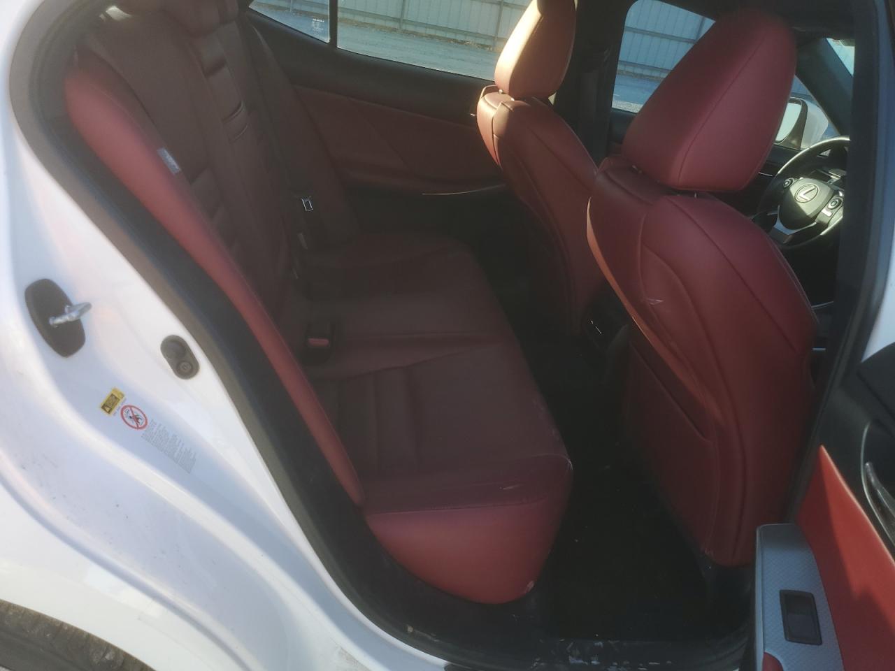 2014 Lexus IS - Image 10