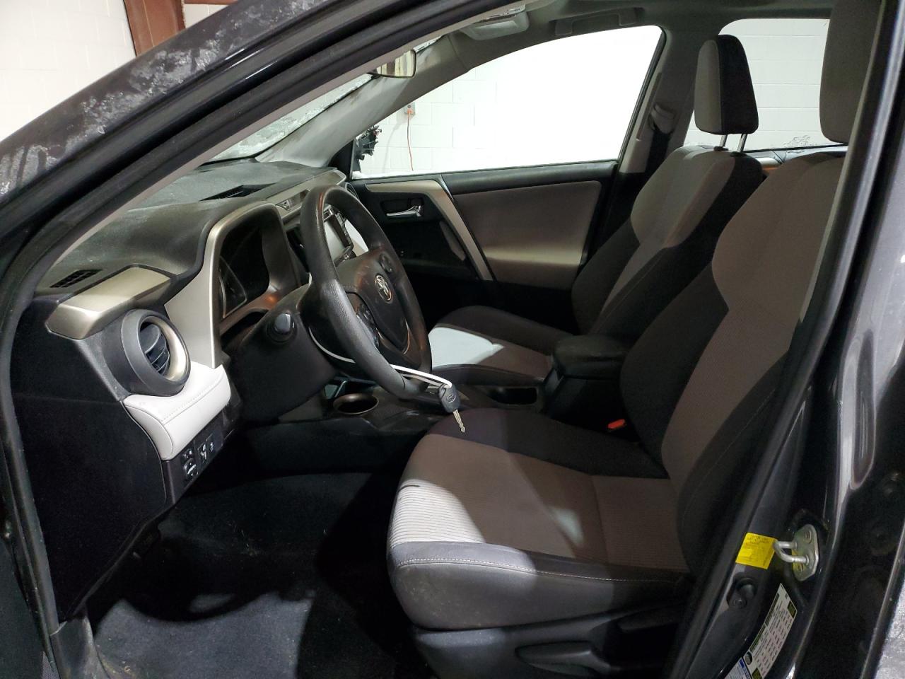 2014 Toyota RAV 4 - Image 7