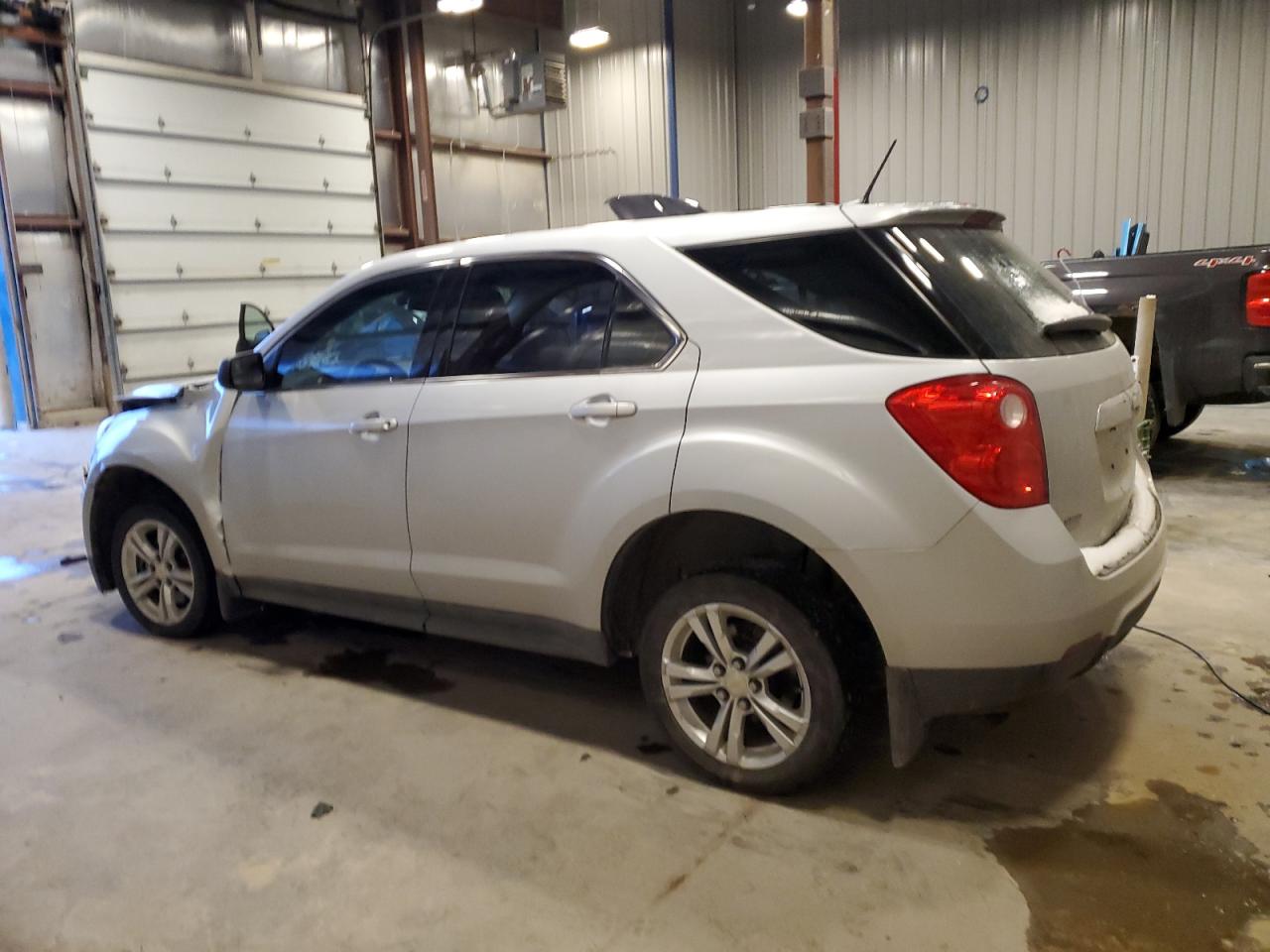 2014 Chevrolet Equinox - Image 2