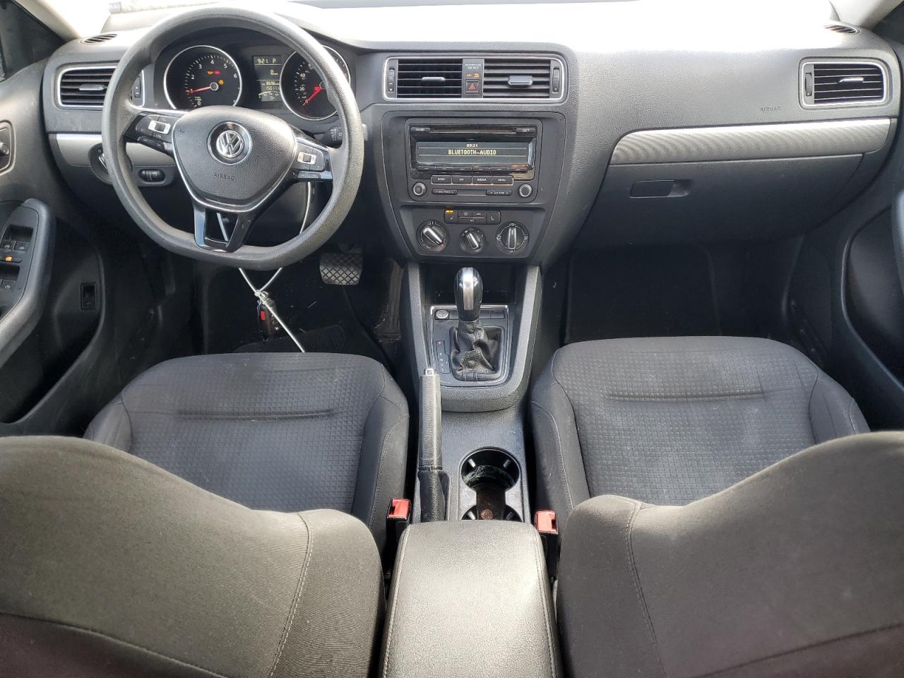 2015 Volkswagen Jetta - Image 8