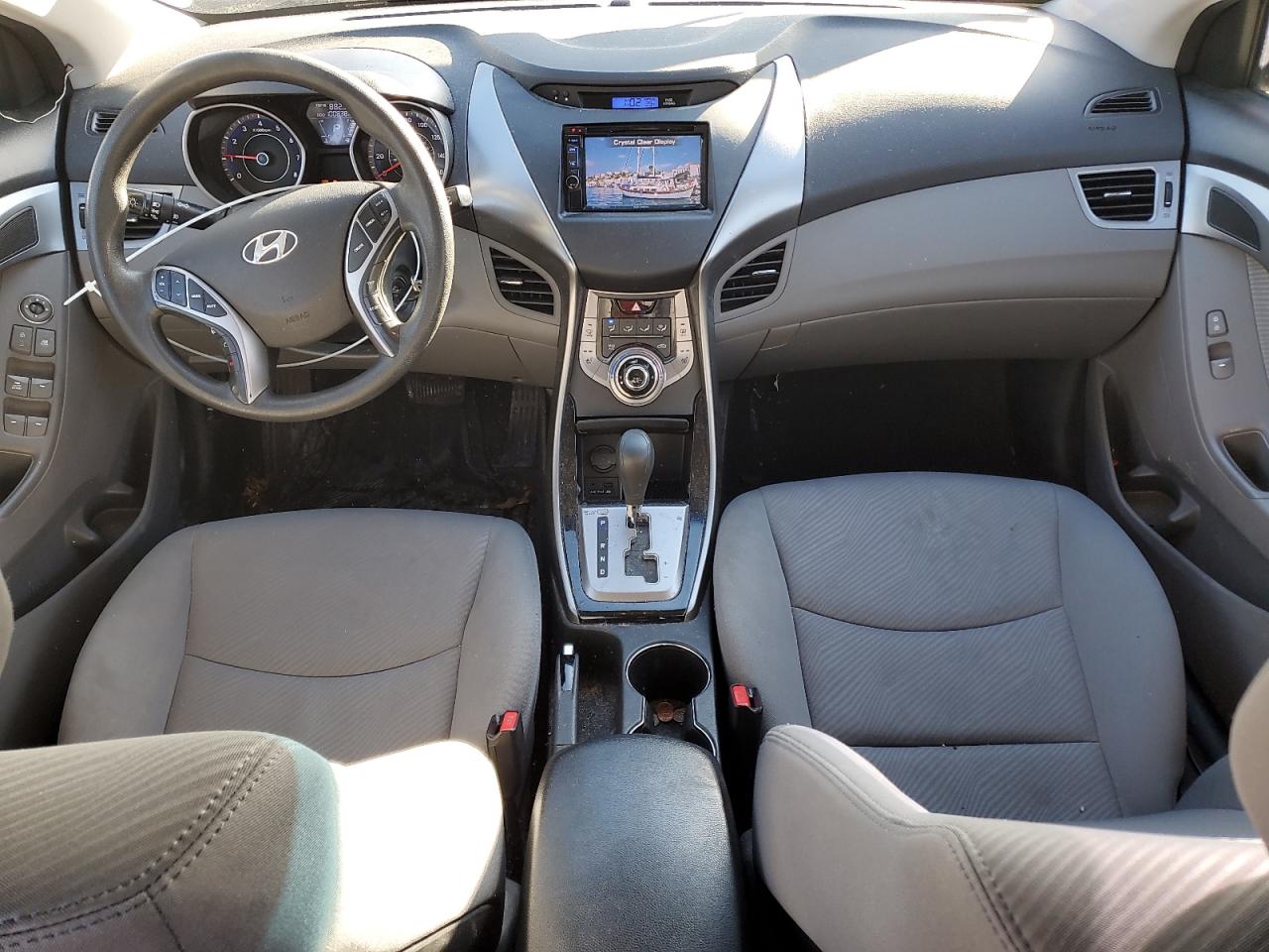 2013 Hyundai Elantra - Image 8