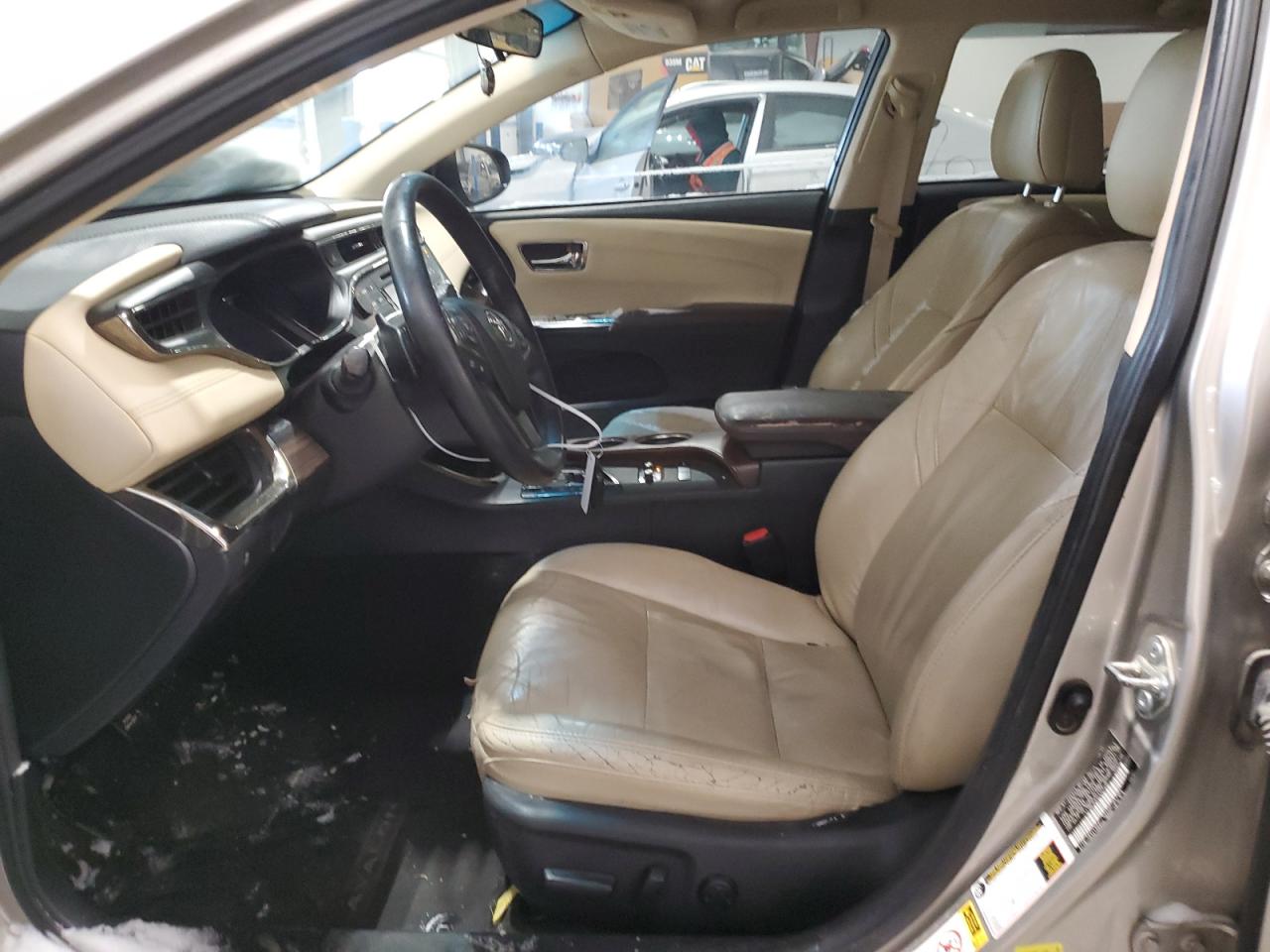2015 Toyota Avalon - Image 7