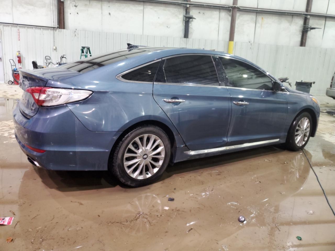 2015 Hyundai Sonata - Image 3