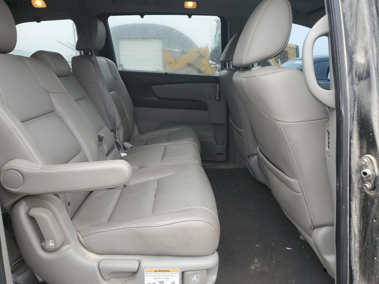 2012 Honda Odyssey - Image 11
