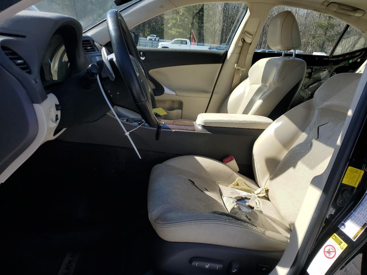 2011 Lexus IS - Image 7