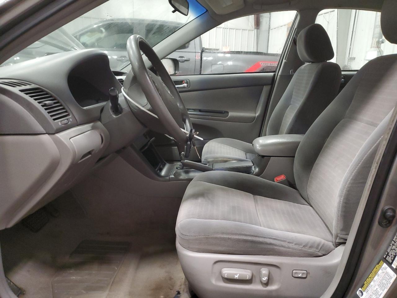 2005 Toyota Camry - Image 7