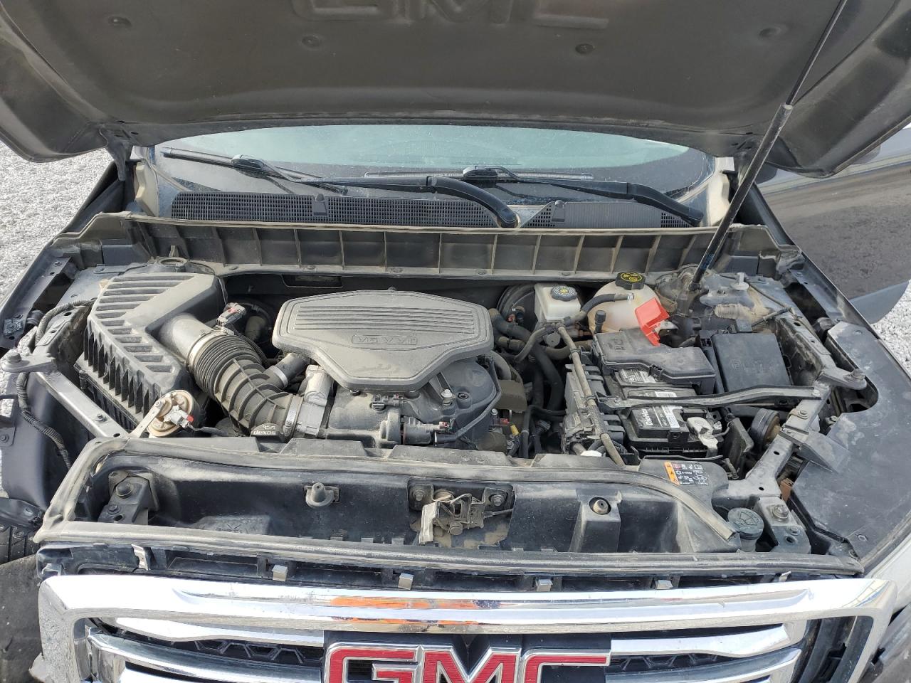 2018 GMC Acadia - Image 13