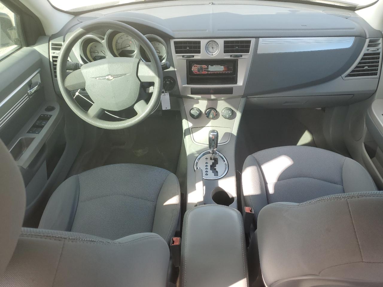 2008 Chrysler Sebring - Image 8
