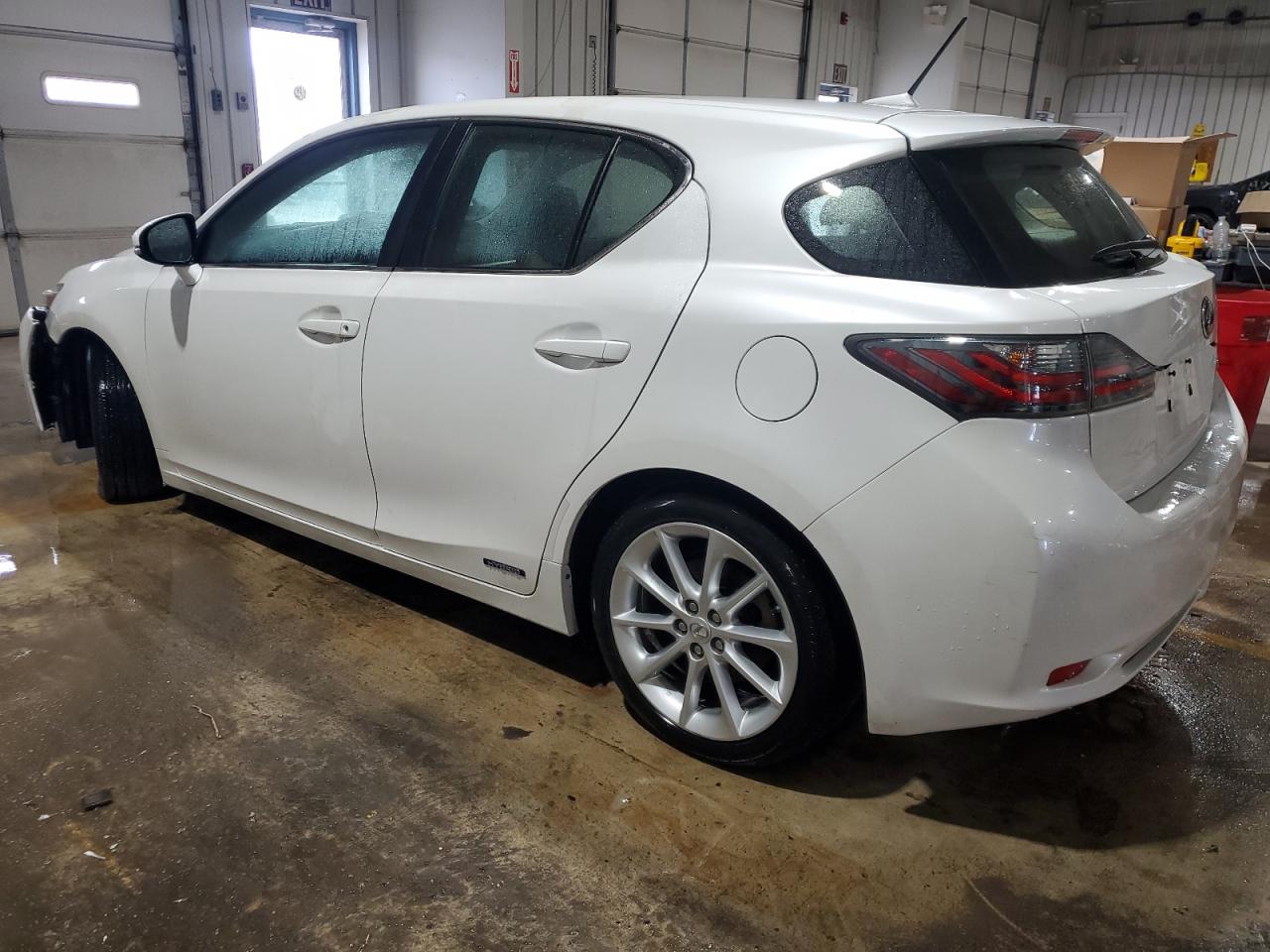 2012 Lexus CT - Image 2