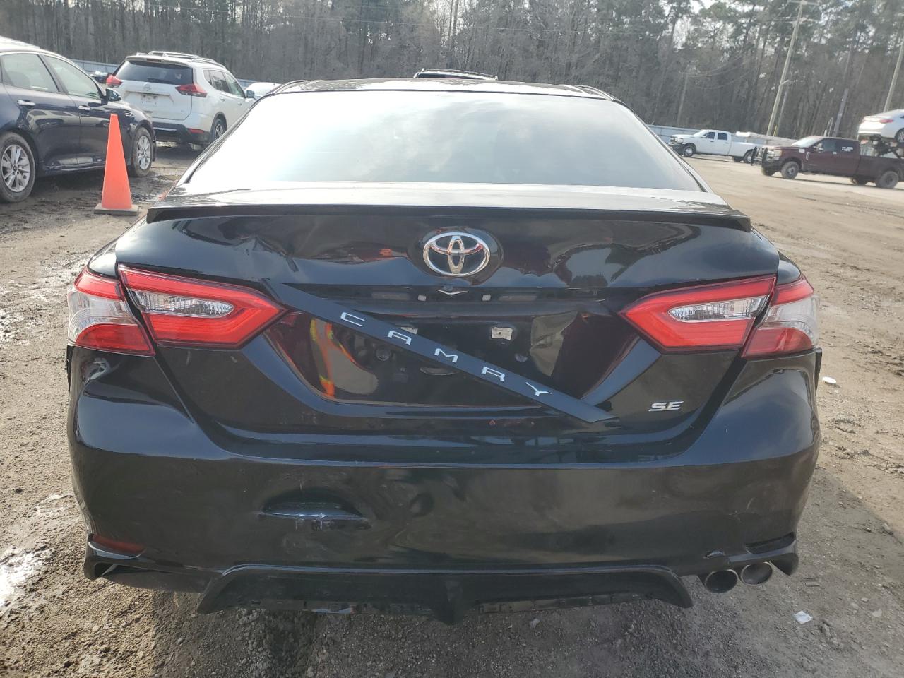 2018 Toyota Camry - Image 6