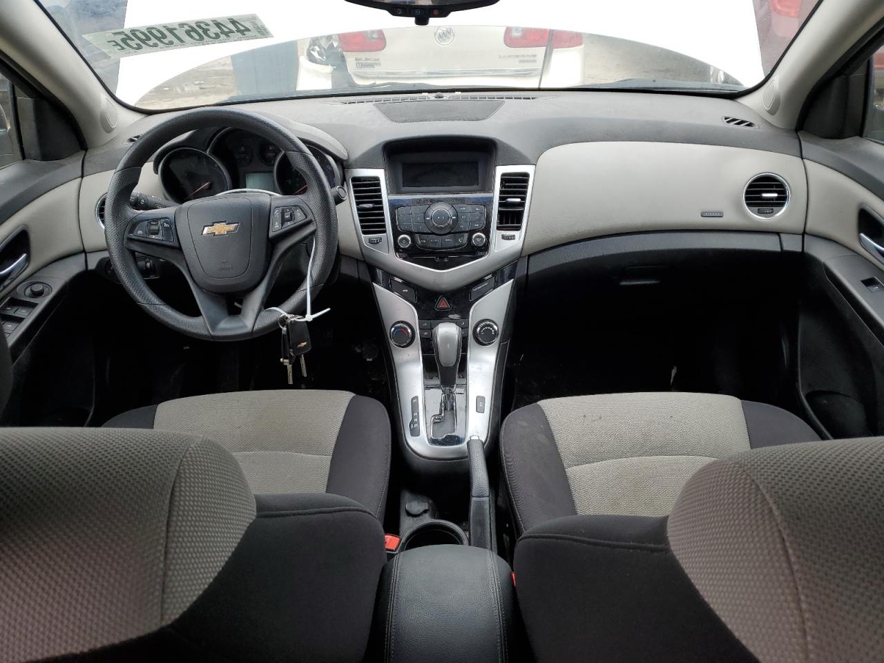 2015 Chevrolet Cruze - Image 8