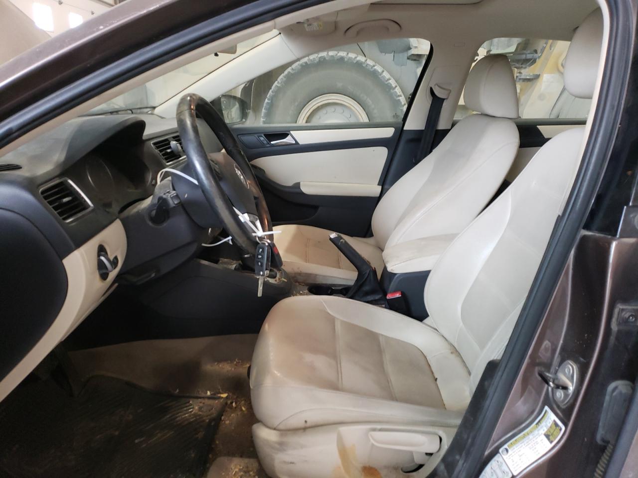 2012 Volkswagen Jetta - Image 7