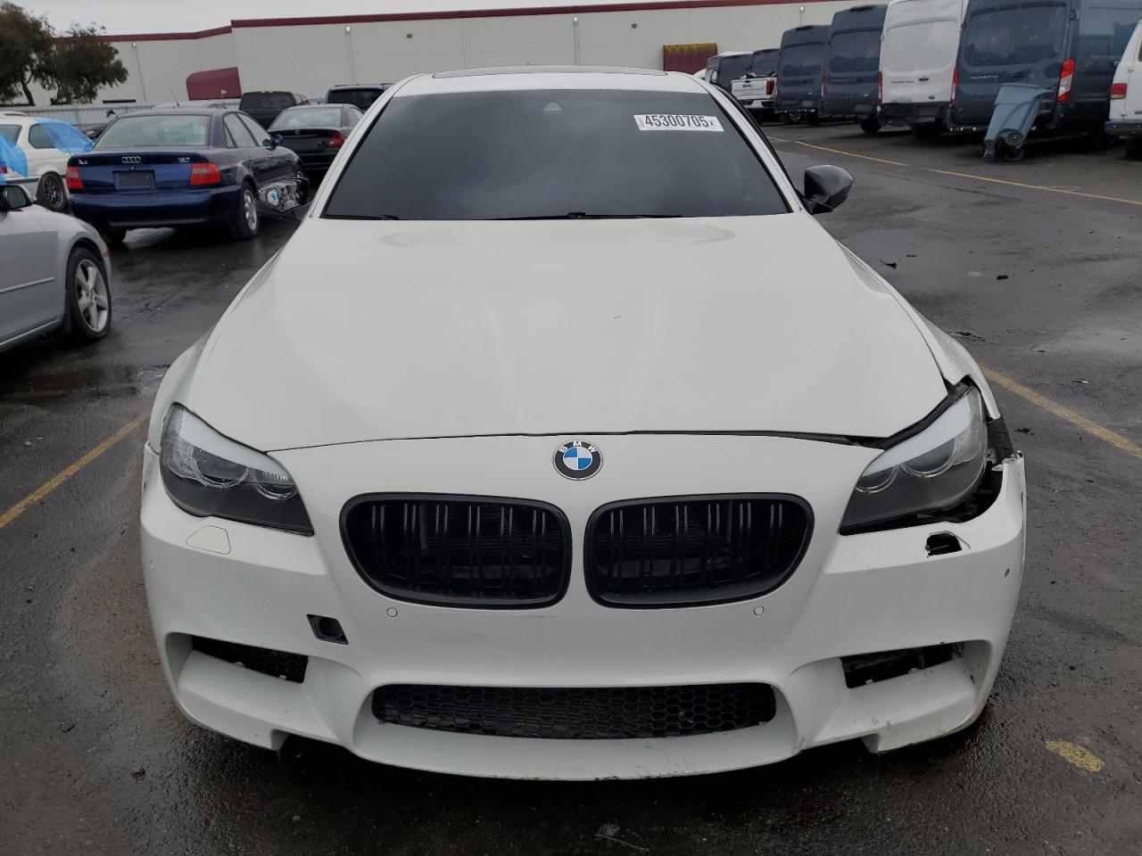 2013 BMW M5 - Image 5