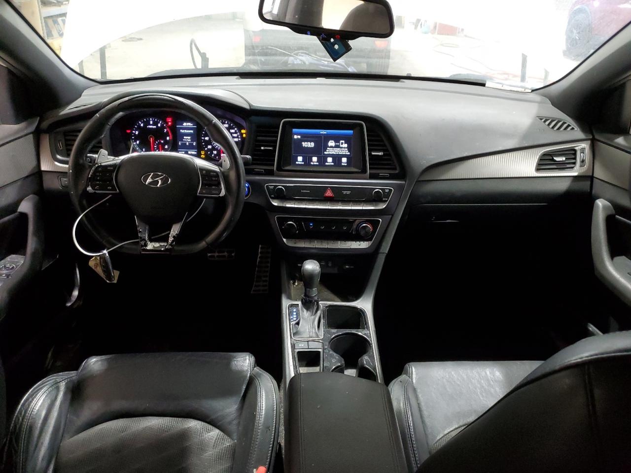 2018 Hyundai Sonata - Image 8