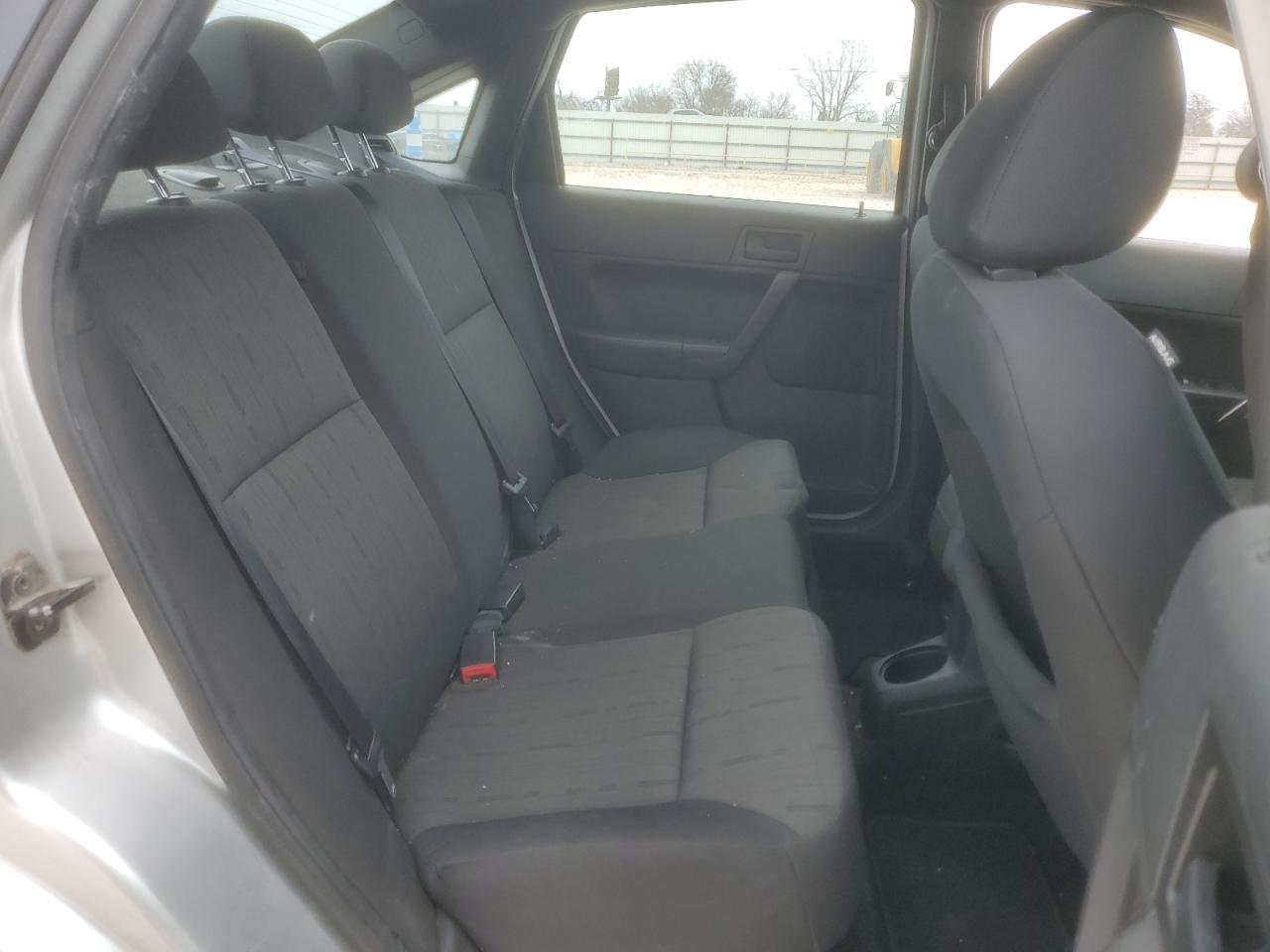 2010 Ford Focus - Image 10