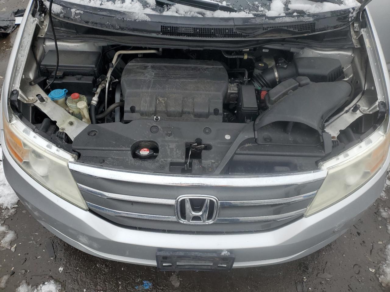 2012 Honda Odyssey - Image 13