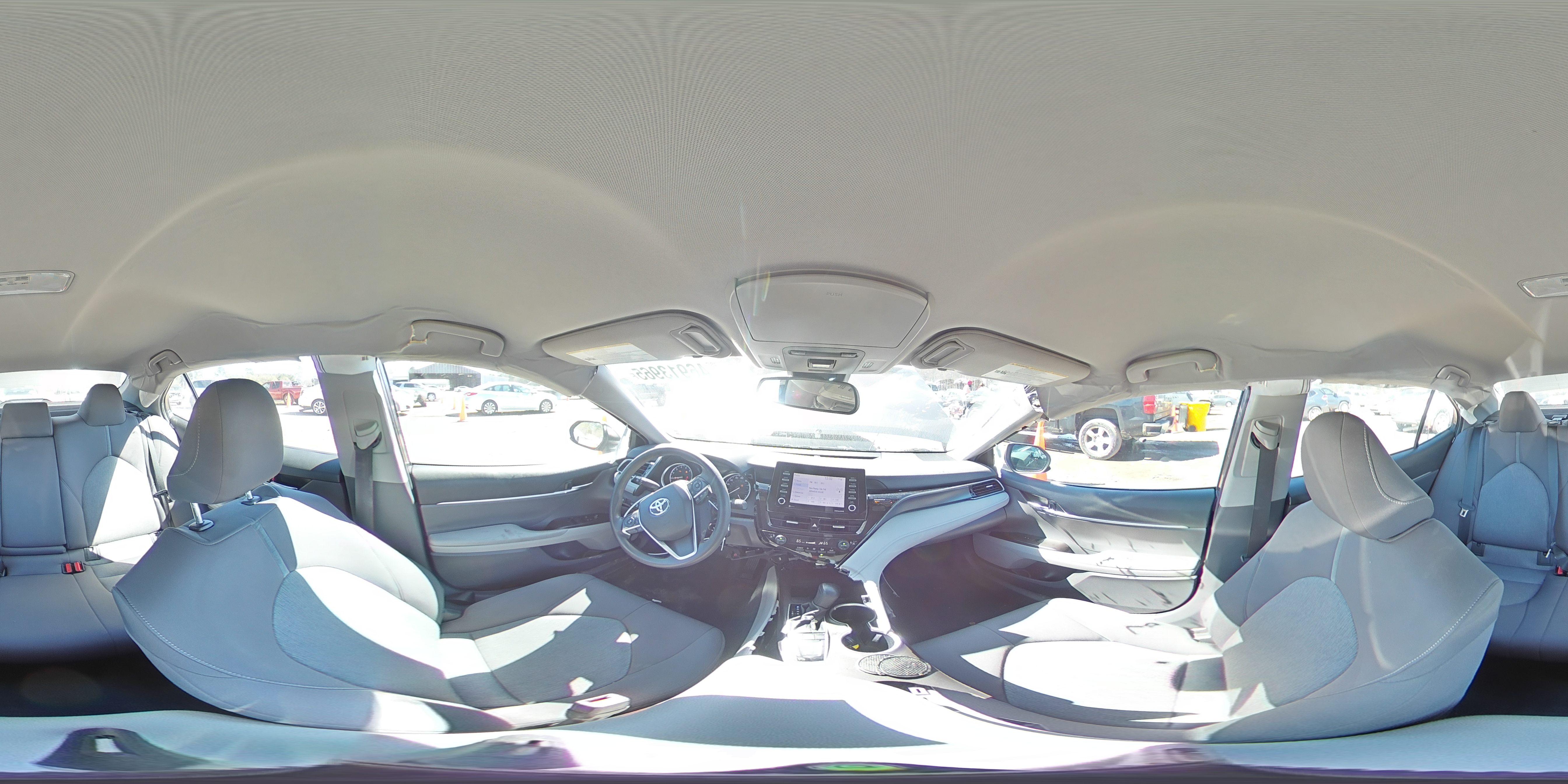 2022 Toyota Camry - Image 13