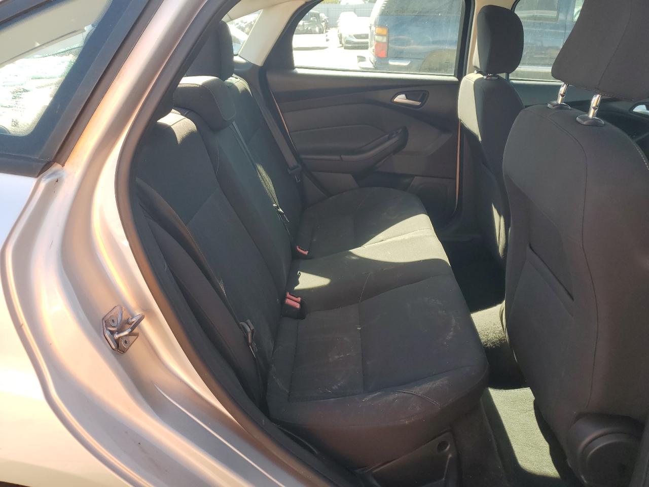 2015 Ford Focus - Image 10