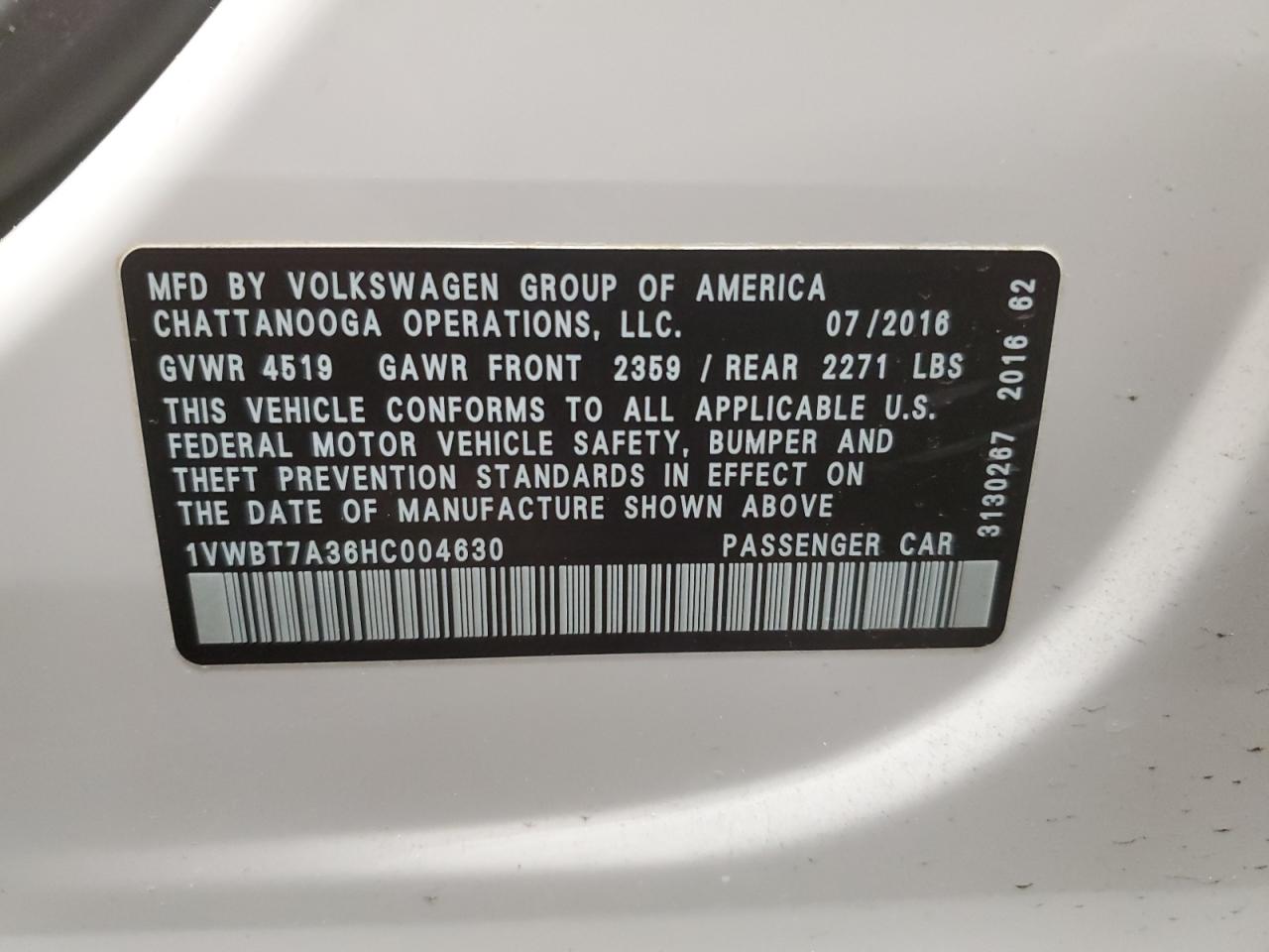 2017 Volkswagen Passat - Image 12