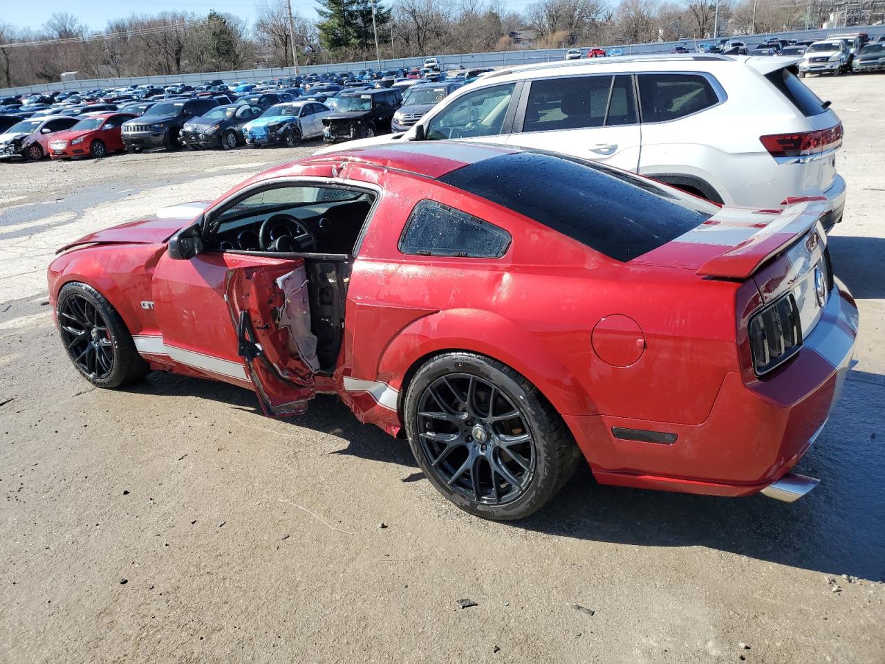 2008 Ford Mustang - Image 2
