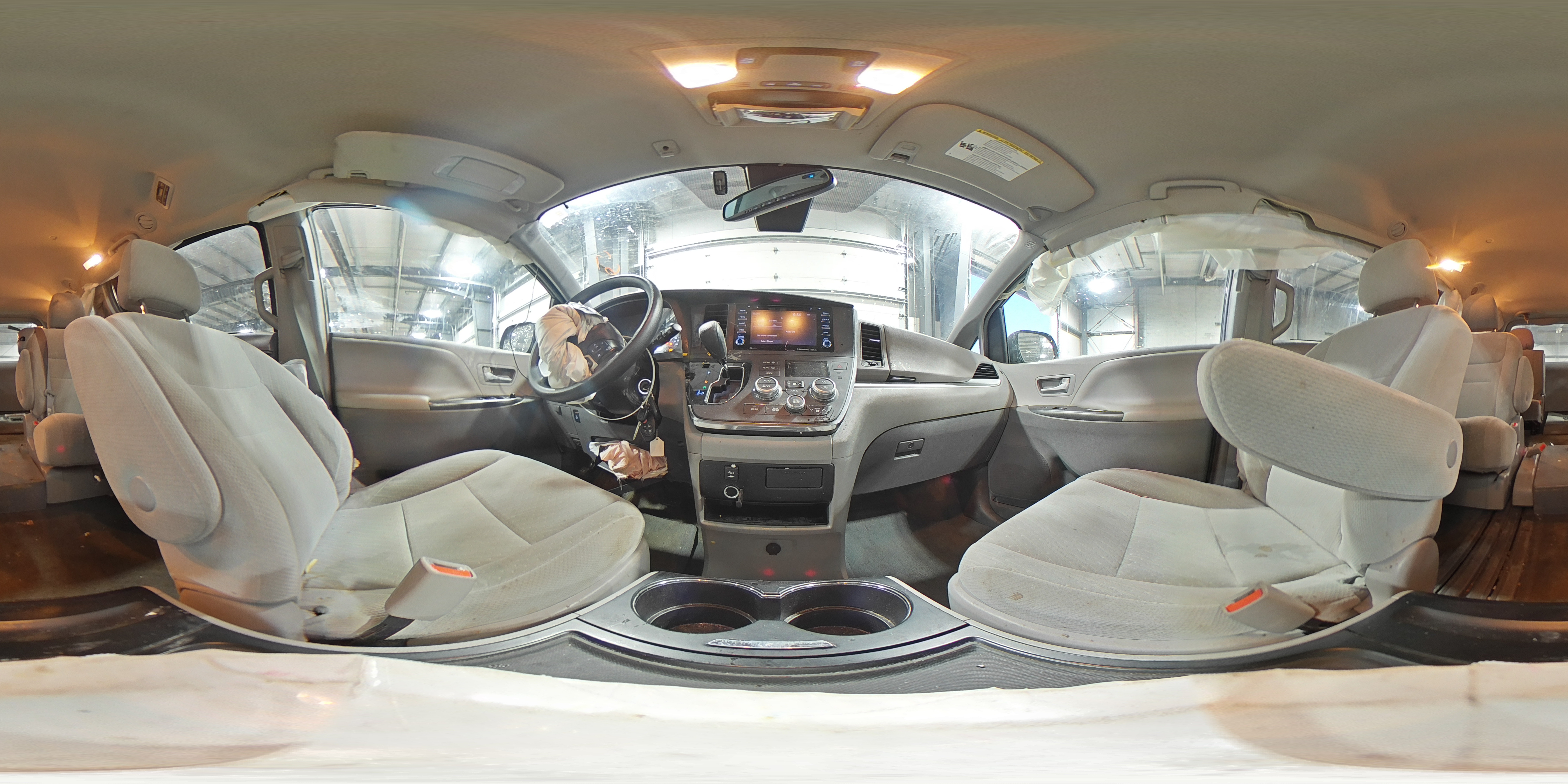2018 Toyota Sienna - Image 15