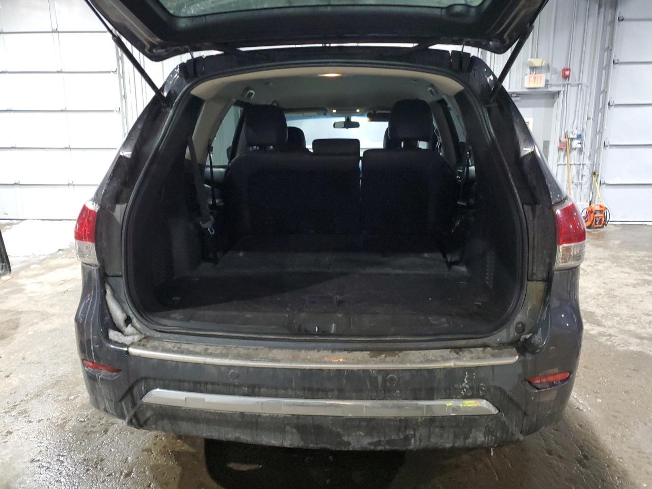 2014 Nissan Pathfinder - Image 6