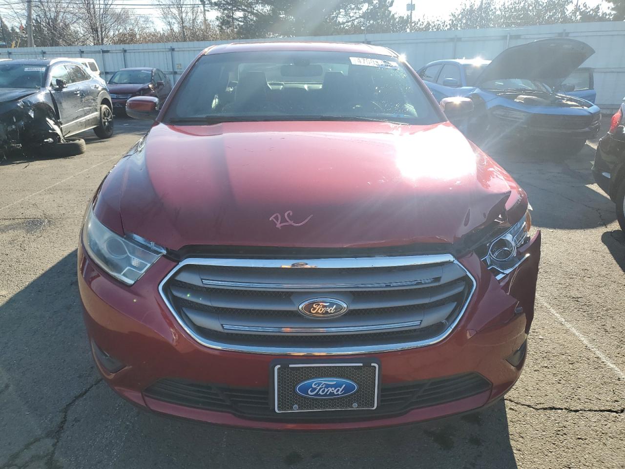 2014 Ford Taurus - Image 5