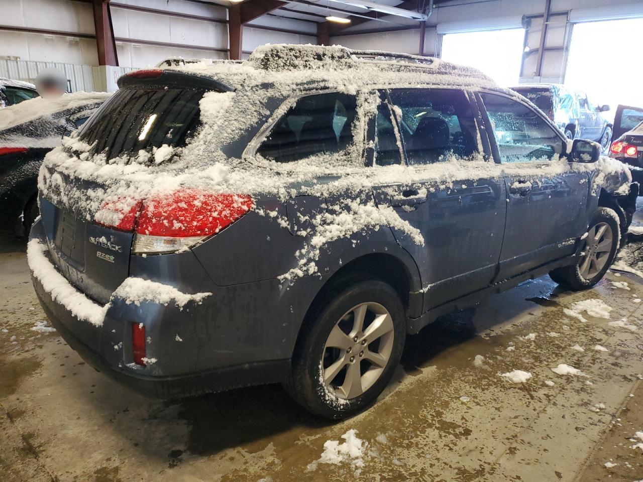 2013 Subaru Outback - Image 3