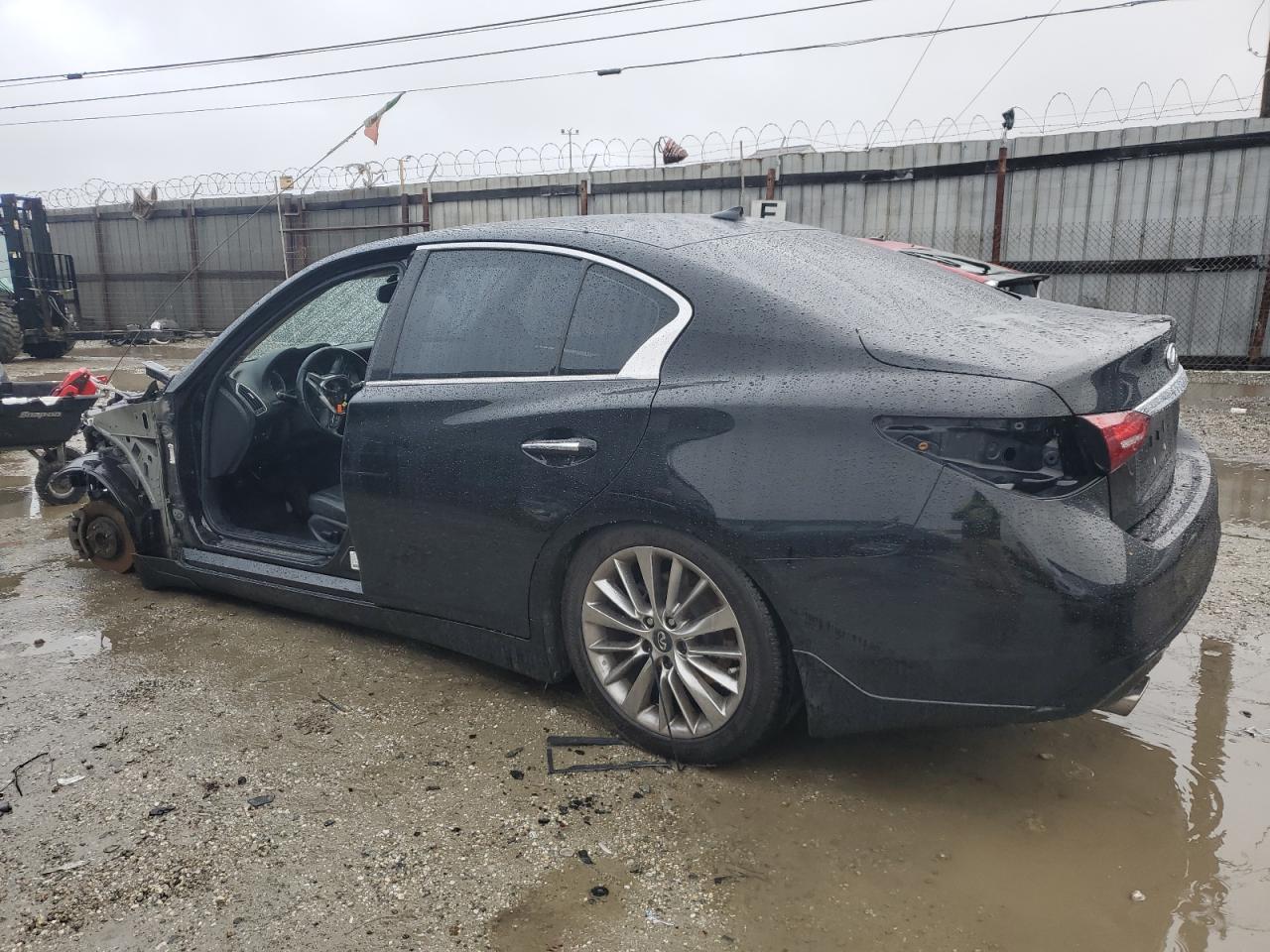 2018 Infiniti Q50 - Image 2