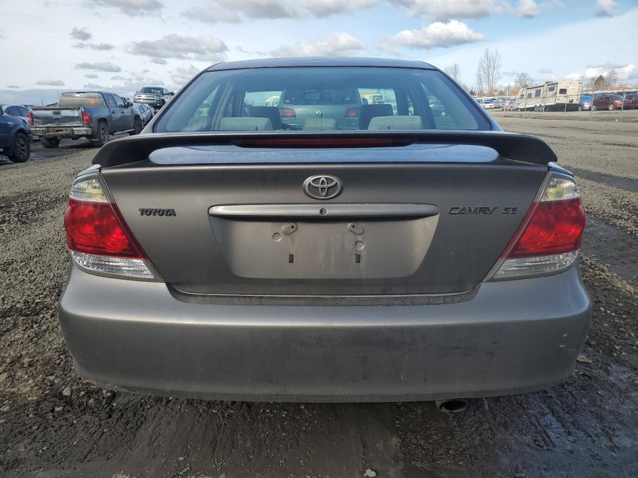 2005 Toyota Camry - Image 6