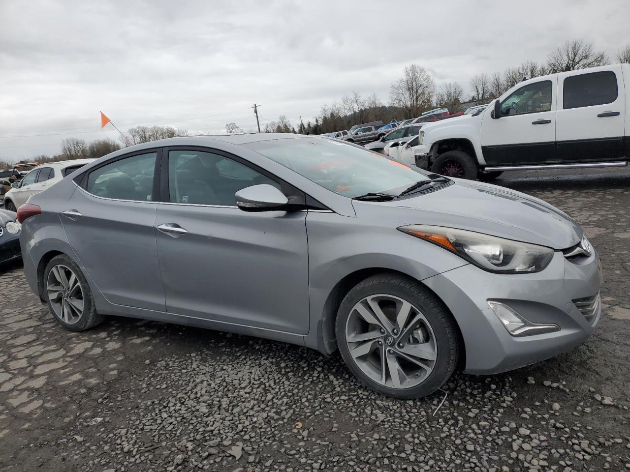 2015 Hyundai Elantra - Image 4