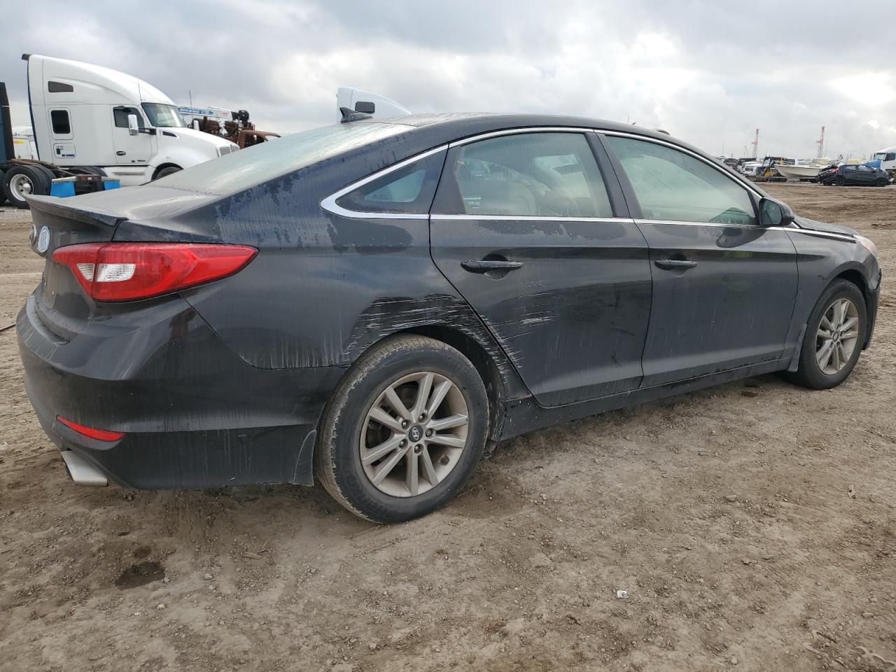 2015 Hyundai Sonata - Image 3